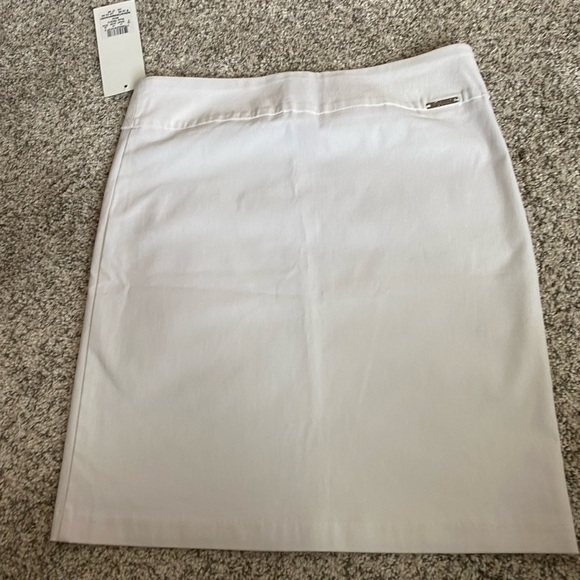 White pencil skirt 19” - Picture 4 of 7